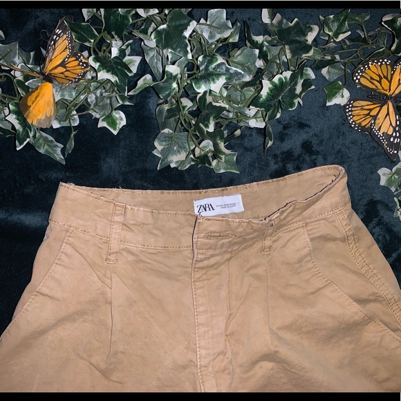 Zara khakis size small fits like size 2 US - Picture 3 of 4